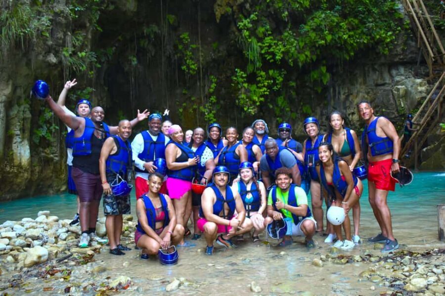 7 Waterfalls Tour and Dune Buggy in Puerto Plata Dom Rep. - Lunch: Dominican comfort food that actually helps