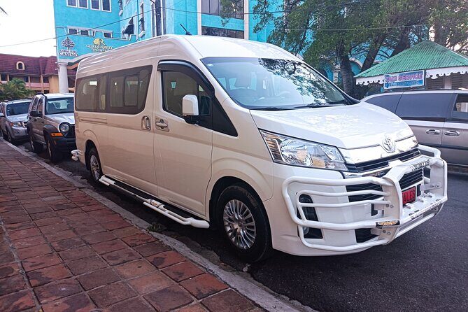 Airport port silver taxi transfer private to pop center - La Union Airport to Lifestyle Holidays: What You Actually Experience