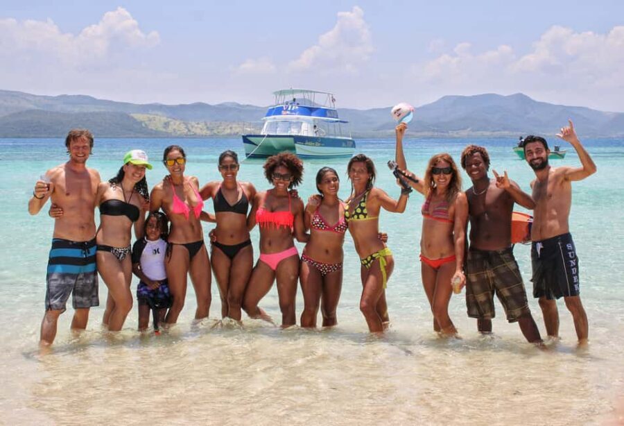 Cayo Arena: VIP Experience in Luxury Catamaran - Punta Rusia to Cayo Arena: Mangroves, National Park Water, and Possible Manatees