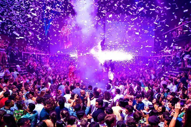 Coco Bongo Disco Show! The Best Punta Cana Party! - Drinks included: how to enjoy the alcohol without losing the night