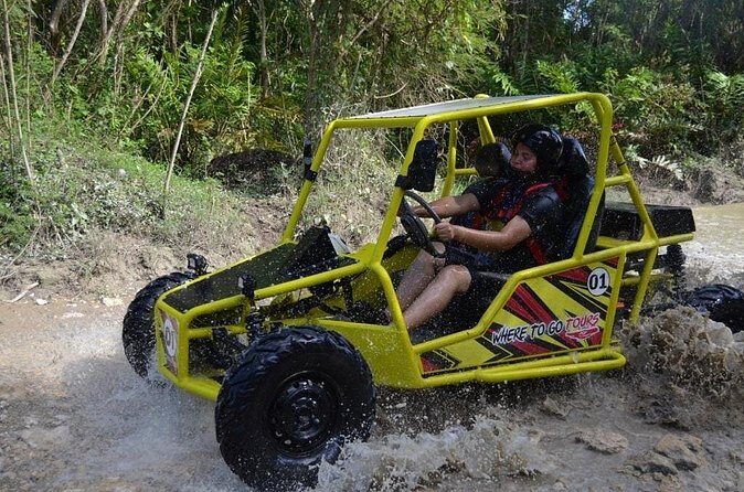 Dune Buggies Adventure - The typical Dominican house stop: where the day becomes human