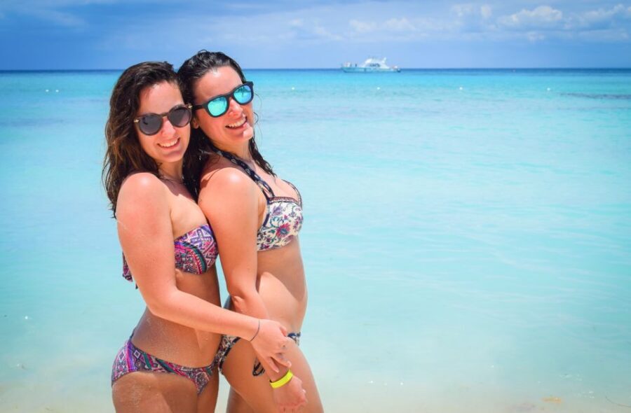 From Santo Domingo: Saona Island Day Trip w/ Lunch & Drinks - Saona Island free time: beach reality plus the best part of the day