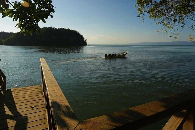 Full-Day Tour of Cayo Levantado and Los Haitises National Park - Cayo Levantado: lunch and a beach break that actually feels like one