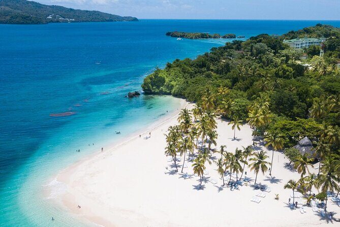 Full day tour Samana, Las Terrenas and El Limón from Santo Domingo - Cayo Levantado (Bacardí Island): 2 hours of beach time