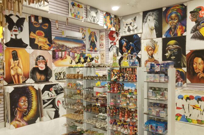 Guided Shopping Tour to WordMart Souvenirs - Round Trip Transport - Who this tour is best for (and who should skip it)