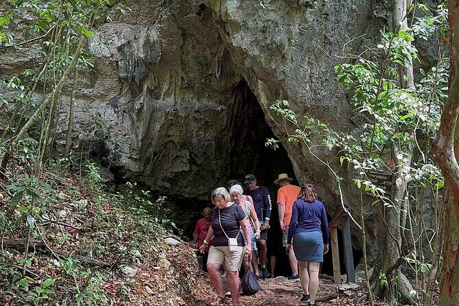 Haitian National Park and fell up - Should you book Haitian National Park and Cayo Levantado?