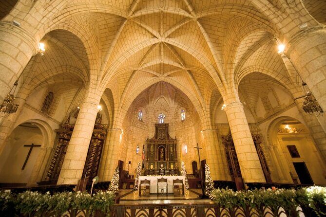 Historical Tour in the Colonial City of Santo Domingo - Where the Tour Starts: Plaza de la Hispanidad