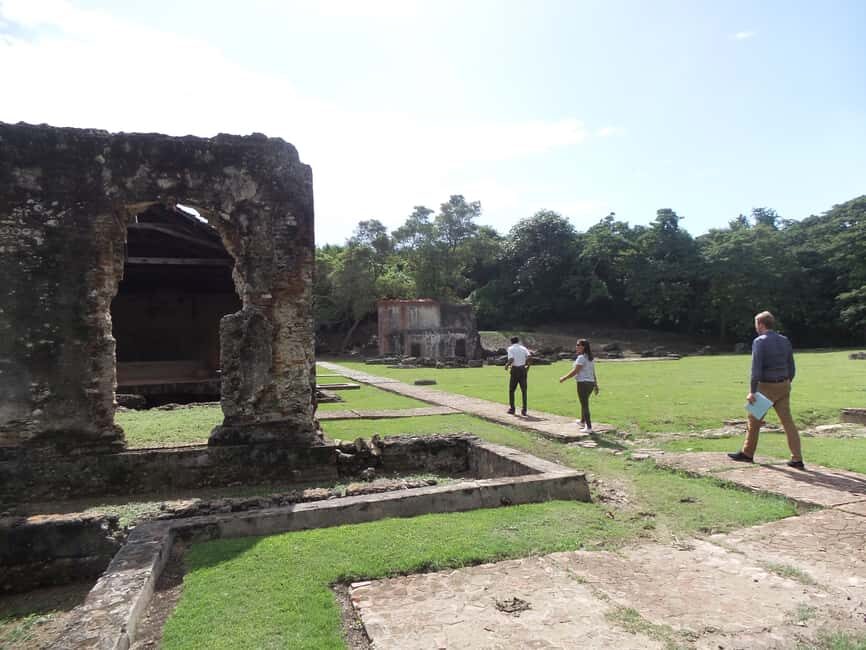 History of Slavery Guided Tour - San Cristóbal Province: antique sugar factories and a hydroelectric twist