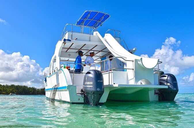 Luxury Sunset Party Boat - Who This Sunset Party Boat Fits Best in Punta Cana