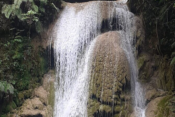 María and Miguel stop - Half day tour to El Limón waterfall with lunch included - The horseback riding part: fun views, real physical effort