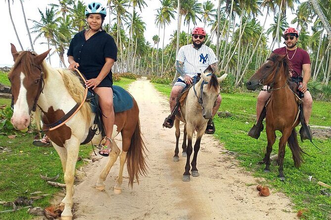 Miches Beach Horseback Riding - The ranch start: where you get ready for real beach riding