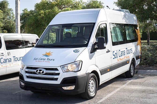 Private Transfer from Santo Domingo Airport to Bayahibe - From Las Américas Airport to Bayahíbe: the simple plan