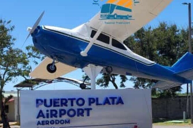 Private Transfer to and from Puerto Plata, Sosua, Cabarete - What the ride feels like: AC, reclining seats, WiFi, and USB power