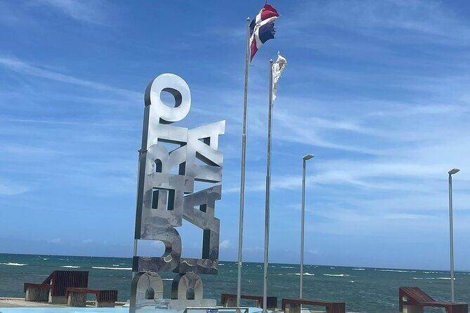 Puerto Plata City Highlights Rum y Umbrella St. and Beach - Guides and drivers: why the people part matters