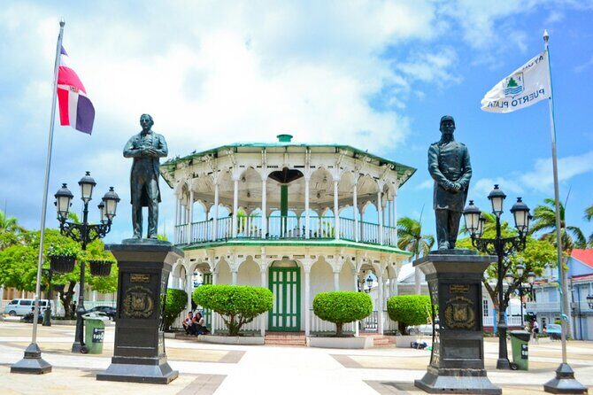 Puerto Plata: city tour - Independence Central Park and Cathedral Area: A Break You’ll Actually Use