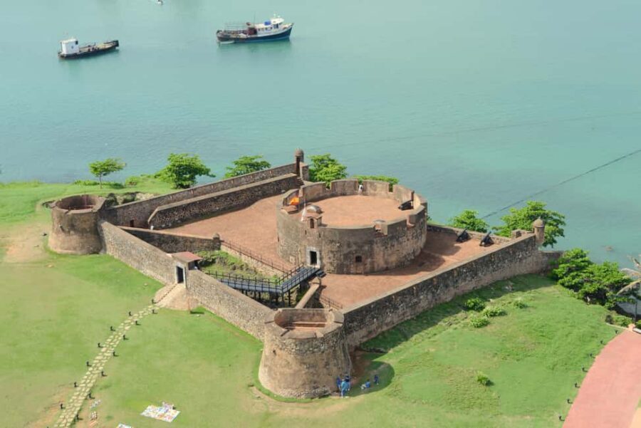Puerto Plata City Tour and Cable Car Ride - Amber Museum: Fossils Plus Neoclassical Architecture