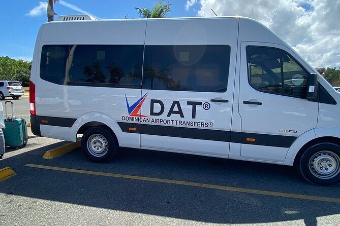 Punta Cana Airport to LIVE AQUA (Uvero Alto) R/T - The ride itself: AC, WiFi, and an easier start to your stay