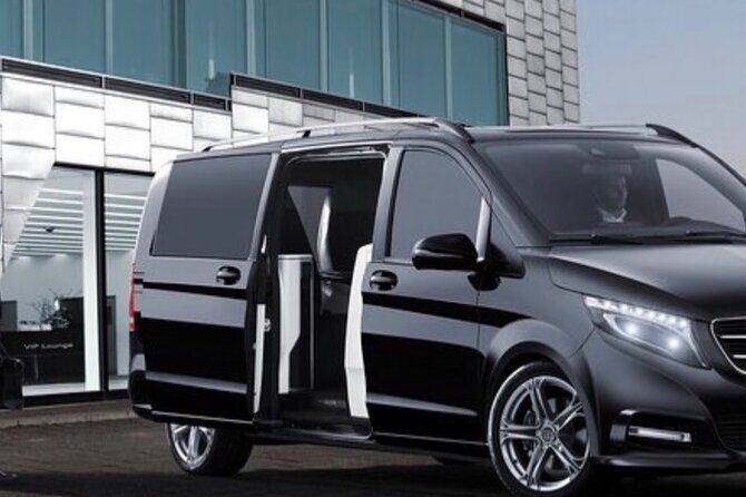 Punta Cana Airport Transfer ⟺ La Romana, Dominicus, Bayahibe - The Ride: Air Conditioning, Wi‑Fi, and Comfort That Works