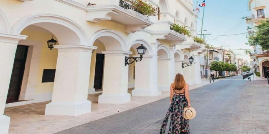Punta Cana: All Inclusive Santo Domingo Full-Day City Tour - The Dominican Lunch With Drinks: Where the Tour Slows Down