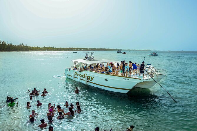 Punta Cana Boat Cruise and Snorkeling with Open Bar - Snacks, Music, and the Crew That Keeps the Mood Up