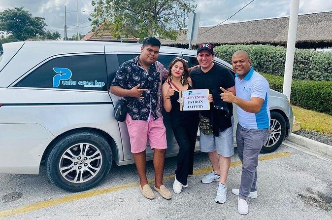 Round Trip Airport Transfers / Uvero Alto / Hotel - Vehicles and comfort: new units and pandemic protocols