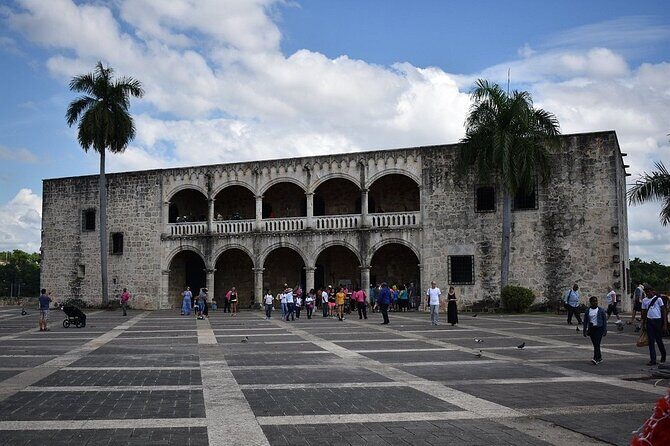 SANTO DOMINGO/ City tour - the best Adventures & traditional - Getting there from Punta Cana: pickup, comfort, and communication