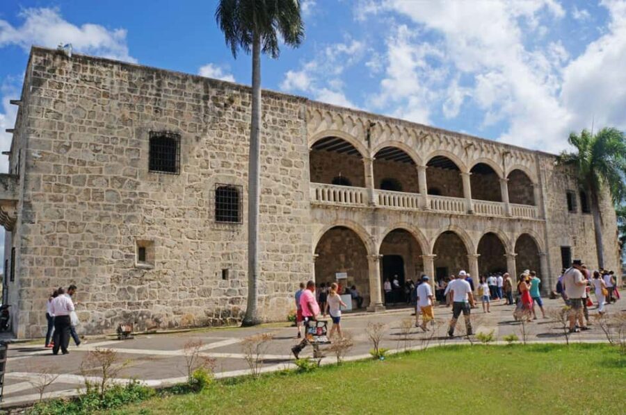 Santo Domingo Colonial City Tour Full Day with Lunch - Zona Colonial on foot: UNESCO streets that reward a slow gaze