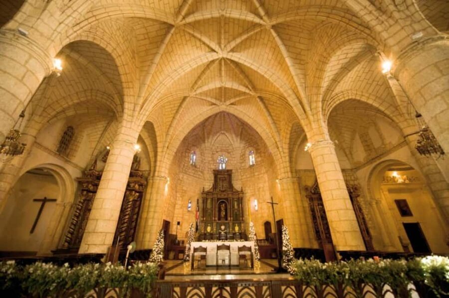 Santo Domingo: Colonial Zone Walking Tour with Tastings - Key points to know before you book