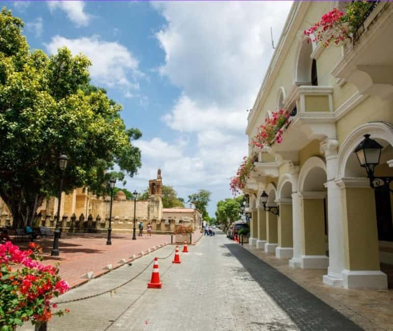 Santo Domingo: Small Group Tour with Cable Car from Bayahibe - Should you book this Santo Domingo day tour?