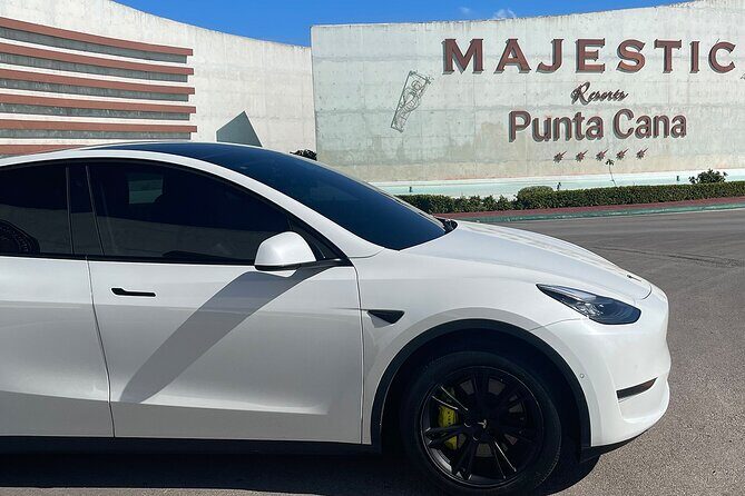 Transfer in Tesla from SDQ Airport to Santo Domingo - The ride: about 50 minutes in a private Tesla for up to 4