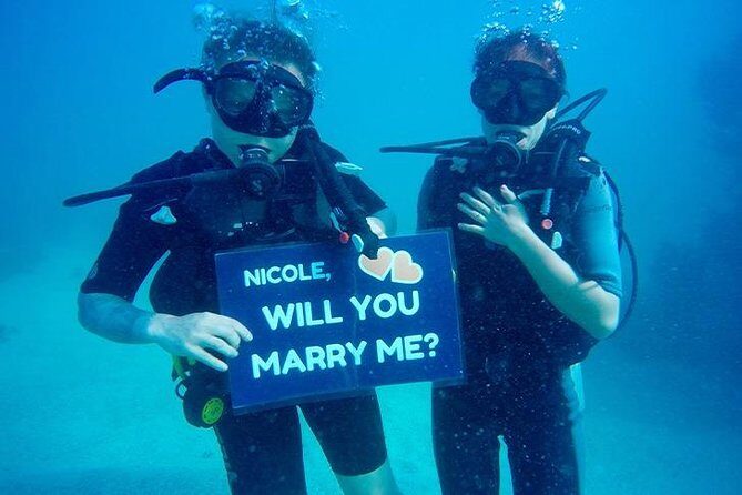 Underwater Marriage Proposal - SeaPro Divers Start Point: Getting Ready Without the Chaos