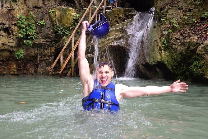 Zipline with Waterfalls and Lunch, Amber Cove and Taino Bay - Five Ziplines: What the Descent Feels Like